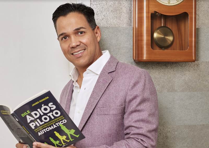 Javier Roldon El venezolano Javier Rondón edita su libro en la plataforma Viubux ...