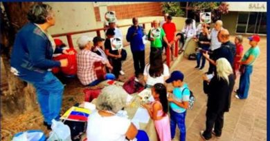 Oficio Puro lleva la ecopoesía a la Feria del Libro de Caracas