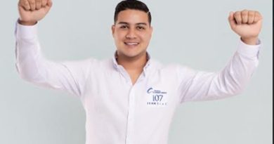 Iván Devanny Díaz Rojas: del uniforme de piloto a la vida pública