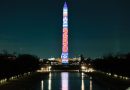 El Monumento a Washington se ilumina para iniciar la celebración Freedom 250