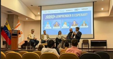 Activo Banco Universal reafirma su compromiso con el ecosistema emprendedor en foro de la UNIMET: «¿Emprender o esperar?»