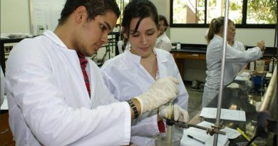 UNIMET busca formar líderes para la reactivación del sector hidrocarburos