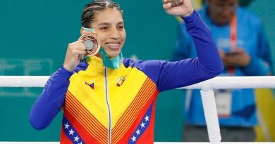 Omailyn Alcalá es campeona mundial de boxeo