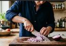 Tips para no cocineros: El secreto para evitar las lágrimas al picar cebolla