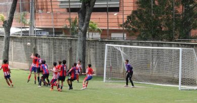 Colegio San Ignacio de Loyola respiró fútbol en el Día de las Madres con Diablitos™
