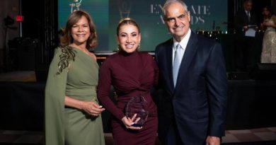 Yasmin Peña celebra su inclusión como una de las 25 mujeres poderosas de People en Español
